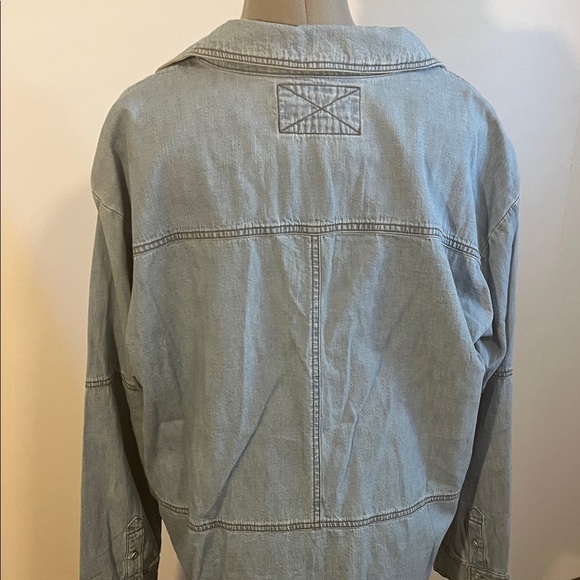 We The Free Light Blue Denim Top - Picture 6 of 9